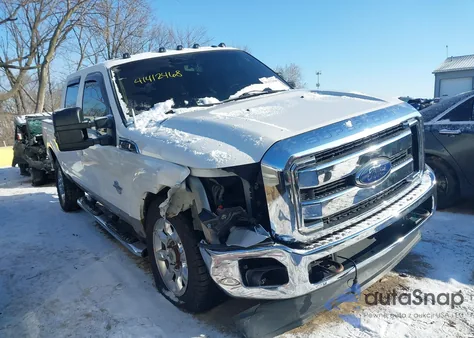 2014 Ford F-250 Lariat z USA, uszkodzony, nr VIN 1FT7W2BT9EEB59304